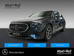 Grau Gebraucht 2024 Mercedes E220 Avantgarde Limousine | 59.789 € (Teuer)