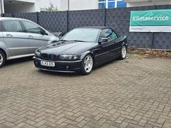 Schwarz Gebraucht 2002 BMW 325 Cabriolet Sport Line Cabrio | 8.500 € (Fairer Preis)