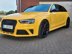 Gelb Gebraucht 2013 Audi RS4 Performance Kombi | 49.999 €