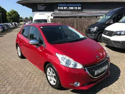 Rot Gebraucht 2014 Peugeot 208 Style Kleinwagen | 6.999 € (Fairer Preis)