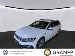 Weiß Gebraucht 2023 VW Passat Business Kombi | 36.390 € (Teuer)