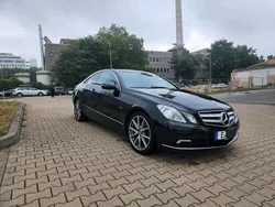 Schwarz Gebraucht 2011 Mercedes E250 Avantgarde Coupé | 11.500 € (Fairer Preis)