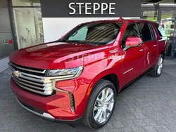 Radiant red Neu 2025 Chevrolet Suburban SUV | 84.900 € (Superpreis)