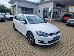 Weiß Gebraucht 2015 VW Golf VII LOUNGE Kombi | 8.999 € (Fairer Preis)