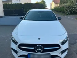 Weiß Gebraucht 2020 Mercedes A200 AMG line Limousine | 23.500 € (Fairer Preis)