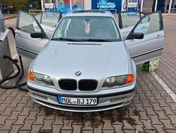Silber Gebraucht 1999 BMW 320 Limousine | 1.500 € (Superpreis)