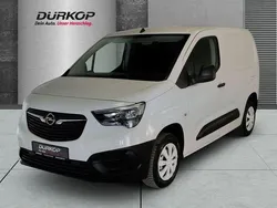Weiß Gebraucht 2020 Opel Combo Selection Van / Kleinbus | 13.990 € (Fairer Preis)