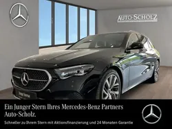 Metalliclack obsidianschwarz Gebraucht 2024 Mercedes E220 Avantgarde Kombi | 52.778 € (Etwas zu teuer)