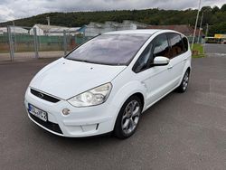 Weiß Gebraucht 2009 Ford S-MAX Titanium Van / Kleinbus | 3.999 € (Fairer Preis)