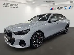 M brooklyn grau Gebraucht 2024 BMW i5 M Sport Limousine | 62.980 € (Etwas zu teuer)