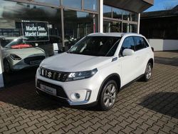 Weiß Gebraucht 2021 Suzuki Vitara Comfort SUV | 16.890 € (Fairer Preis)