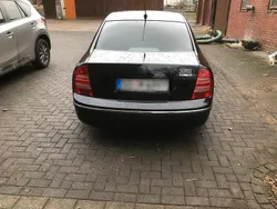 Schwarz Gebraucht 2004 Skoda Superb Limousine | 2.300 € (Teuer)