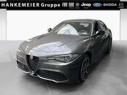 Grau Gebraucht 2022 Alfa Romeo Giulia Premium Limousine | 38.990 € (Fairer Preis)