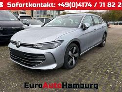 Oyster silver metallic/silber Neu 2025 VW Passat Business Kombi | 41.980 € (Superpreis)