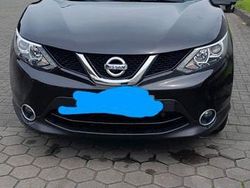 Schwarz Gebraucht 2016 Nissan Qashqai 360º SUV | 13.000 € (Fairer Preis)