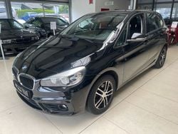 Schwarz Gebraucht 2015 BMW 218 Basis Kombi | 4.999 € (Guter Preis)