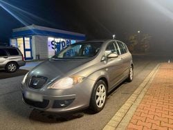 Grau Gebraucht 2004 Seat Altea Limousine | 2.400 € (Fairer Preis)