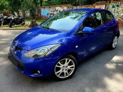 Blau Gebraucht 2009 Mazda 2 Inclusive Limousine | 4.000 € (Fairer Preis)