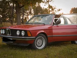 Rot Gebraucht 1981 BMW 318 Cabrio | 10.900 €