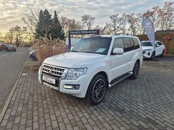Weiß Gebraucht 2017 Mitsubishi Pajero Edition SUV | 28.490 € (Superpreis)