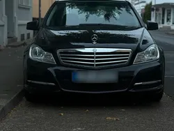 Schwarz Gebraucht 2011 Mercedes C180 Limousine | 11.000 € (Teuer)