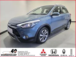 Blau Gebraucht 2017 Hyundai i20 Active Limousine | 9.980 € (Fairer Preis)