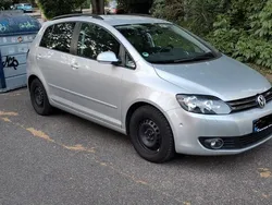 Silber Gebraucht 2011 VW Golf Plus Comfortline Van / Kleinbus | 9.222 € (Teuer)