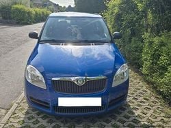 Blau Gebraucht 2009 Skoda Fabia Classic Kleinwagen | 1.200 € (Guter Preis)