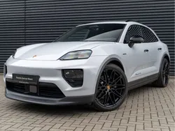 Grau Neu 2025 Porsche Macan SUV | 132.808 €