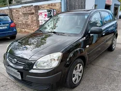 Schwarz Gebraucht 2009 Kia Rio Attract Limousine | 1.999 € (Fairer Preis)