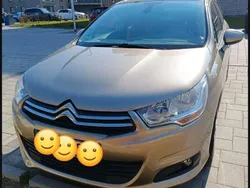Gold Gebraucht 2012 Citroën C4 Attraction Limousine | 4.999 € (Fairer Preis)