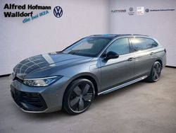 Grau Neu 2025 VW Passat R-line Limousine | 78.838 €