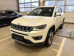 Weiß Gebraucht 2017 Jeep Compass Opening Edition SUV | 14.290 € (Fairer Preis)