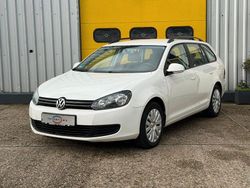 Weiß Gebraucht 2012 VW Golf VI Trendline Kombi | 6.700 € (Etwas zu teuer)