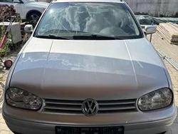 Grau Gebraucht 2001 VW Golf IV Comfortline Kombi | 800 € (Guter Preis)