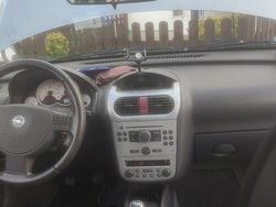 Silber Gebraucht 2006 Opel Corsa Kleinwagen | 1.600 € (Fairer Preis)