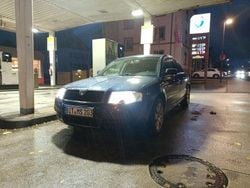 Blau Gebraucht 2006 Skoda Superb Comfort Limousine | 2.800 €