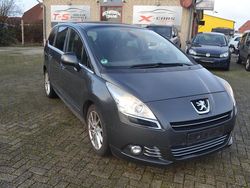 Grau Gebraucht 2009 Peugeot 5008 Van / Kleinbus | 1.500 € (Guter Preis)