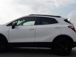 Weiß Gebraucht 2018 Opel Mokka X Color Innovation SUV | 14.599 € (Fairer Preis)