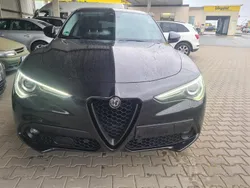 Schwarz Gebraucht 2017 Alfa Romeo Stelvio Super SUV | 19.900 €
