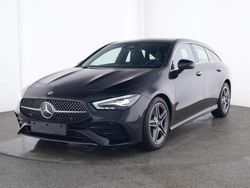 Schwarz metalliclack kosmosschwarz Gebraucht 2023 Mercedes CLA200 AMG Kombi | 32.880 € (Etwas zu teuer)