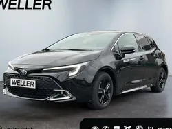 Schwarz Gebraucht 2024 Toyota Corolla Team Limousine | 27.990 € (Fairer Preis)