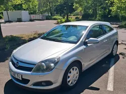 Silber Gebraucht 2005 Opel Astra GTC Sport Coupé | 1.999 € (Etwas zu teuer)