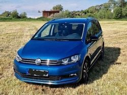 Blau Gebraucht 2019 VW Touran IQ Drive Van / Kleinbus | 19.500 € (Guter Preis)