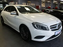 Weiß Gebraucht 2015 Mercedes A180 Urban Limousine | 12.980 € (Guter Preis)