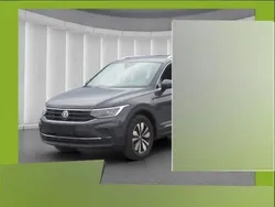 Grau Gebraucht 2024 VW Tiguan Move SUV | 35.249 € (Etwas zu teuer)