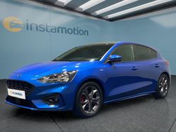 Blau Gebraucht 2021 Ford Focus ST-Line X Limousine | 22.499 € (Fairer Preis)