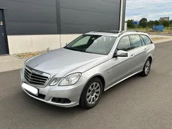 Silber Gebraucht 2011 Mercedes E220 Avantgarde Kombi | 3.999 € (Guter Preis)
