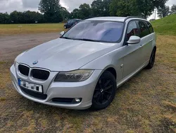 Silber Gebraucht 2011 BMW 320 Sport Line Kombi | 3.700 € (Superpreis)