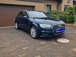 Blau Gebraucht 2018 Audi A3 Sportback Limousine | 15.300 € (Fairer Preis)